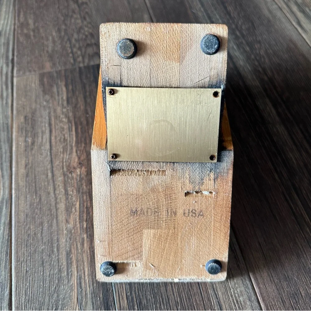 CUTCO oak knife block 5 steak slots scissor hole and 4 butcher knife